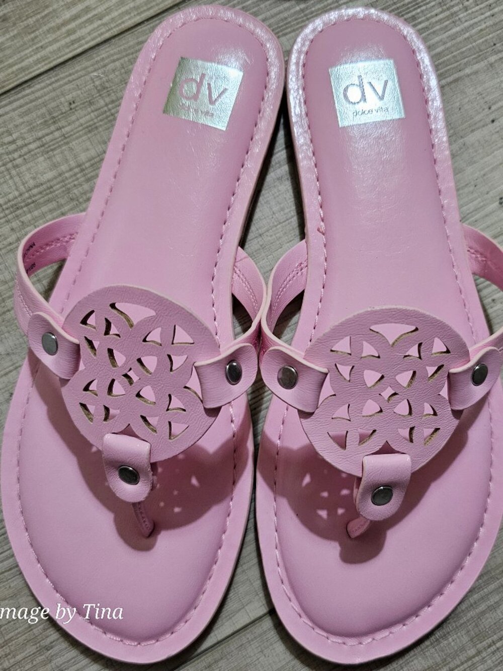 Pink decorative flip flops